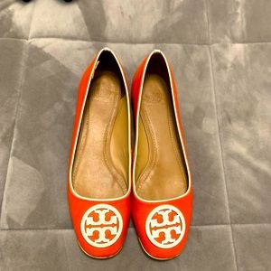 Orange leather Tory flats size 10.5